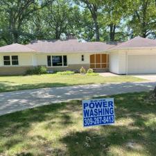 Effective-Power-Washing-with-Mildew-Inhibiting-Treatment-House-Washing-in-East-Peoria-IL 0